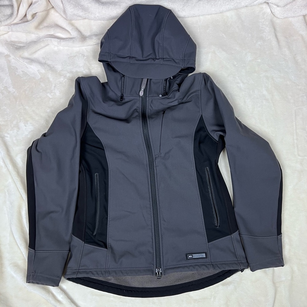 REI Women's‎ Charcoal and Black Softshell Jacket